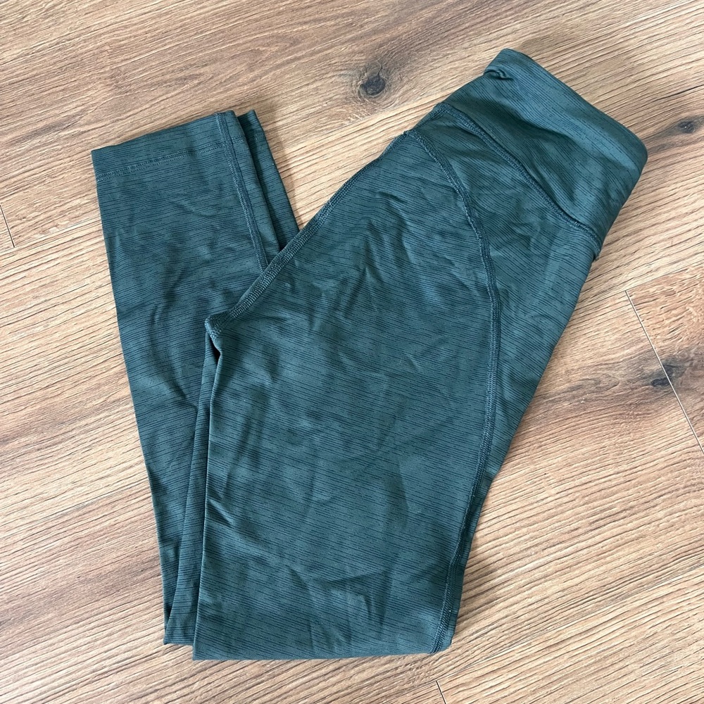 Outdoor Voices green mid calf leggings